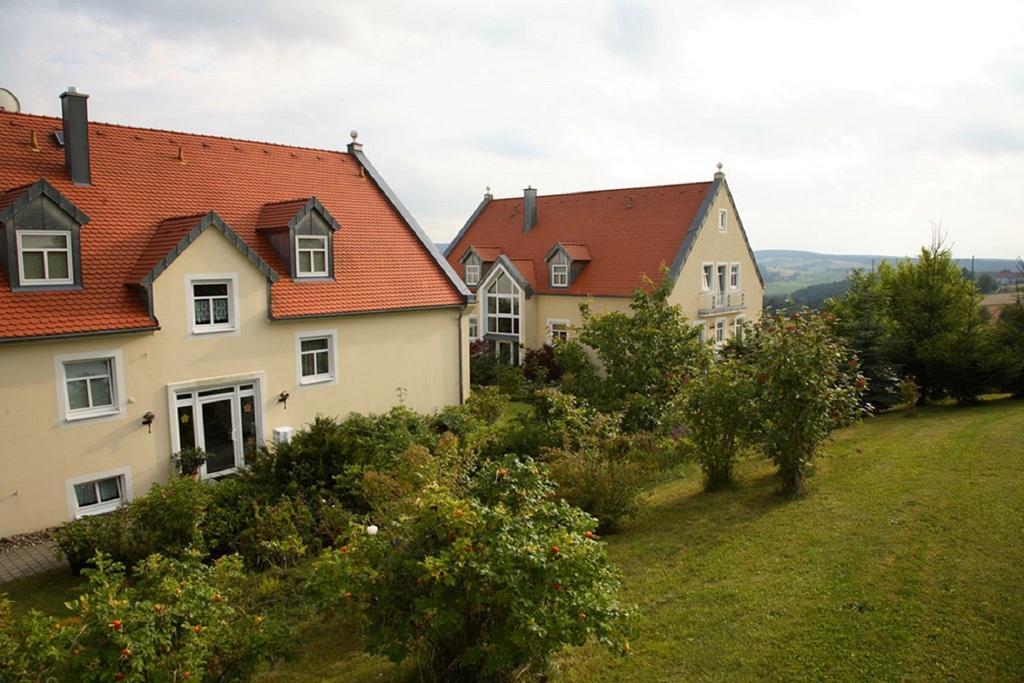 Auszeit - Ihr Sibyllenbad Gaestehaus ノイアルベンロイト エクステリア 写真